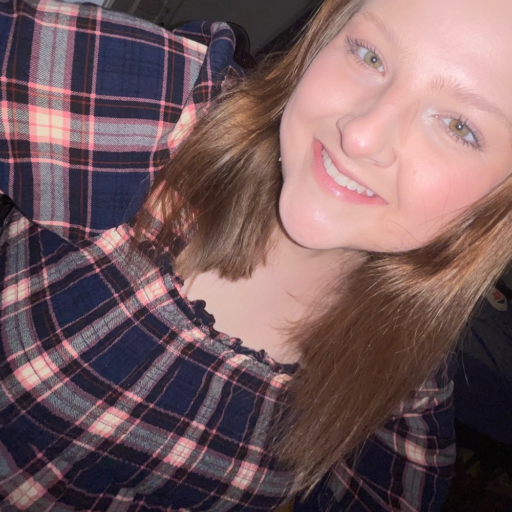 Meet your Posher, Makayla
